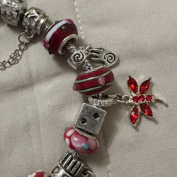 Homemade – NWOT – 925 SS plated charm bracelet, red lamp work beads, red theme - Picture 7 of 10